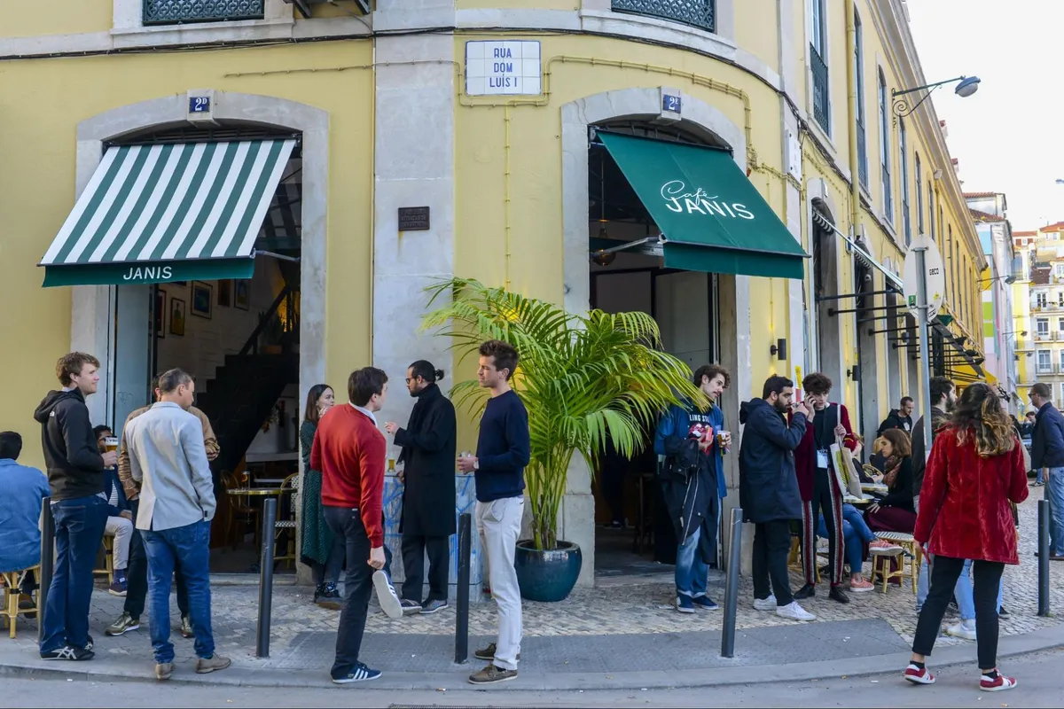 People waiting outside Cafe Janis for Sunday brunch